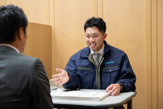 営業部営業課　梅村 一生（令和3年入社）