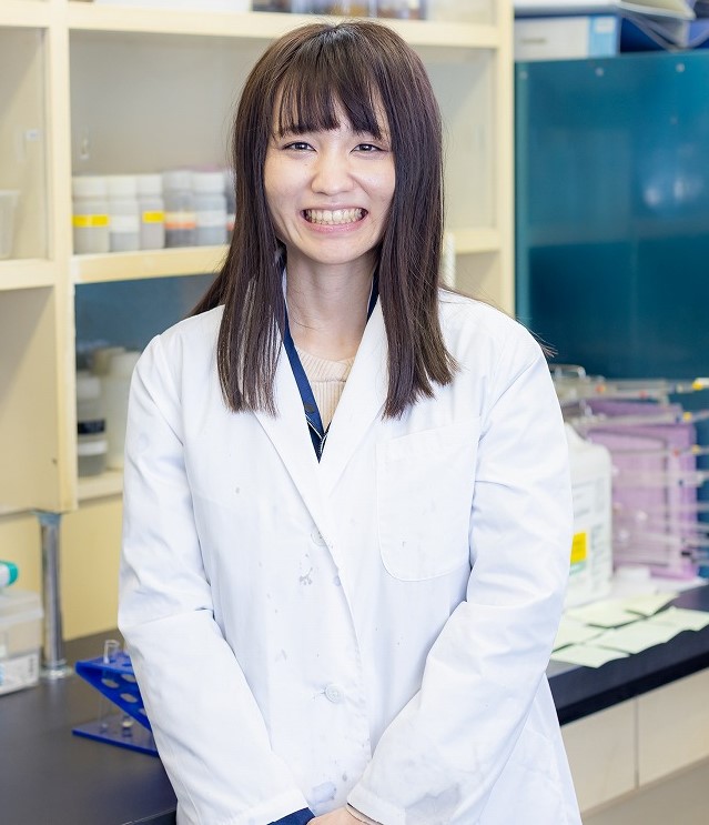 先輩社員(岐阜大学大学院出身 石塚 朱音)