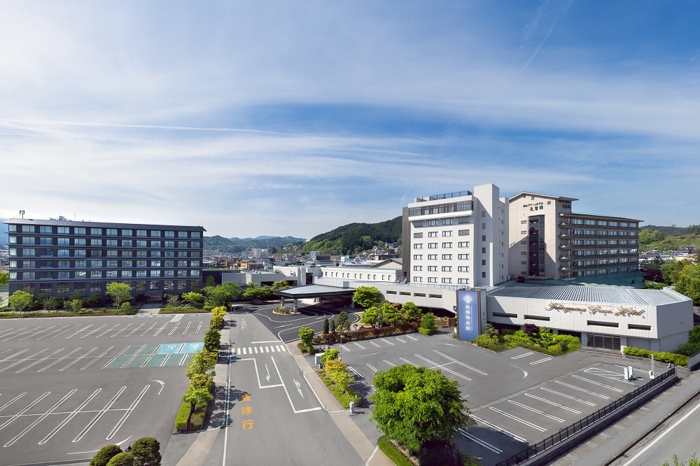 高山グリーンホテル全景